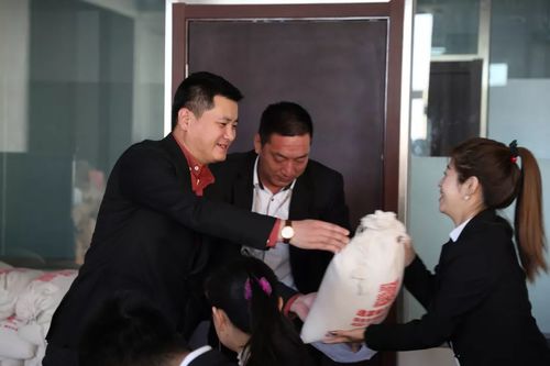 乾港集團(tuán) 乾港集團(tuán)